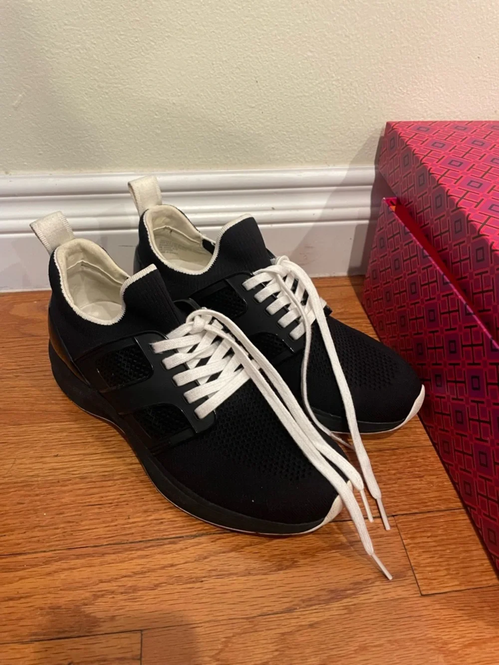 Tory Burch Women’s Black Athletic Sneakers with White Laces (size 8)
